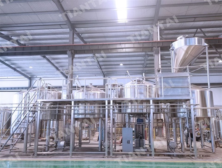 <b>3000L 4 Vessel Brewhouse With PLC Control</b>